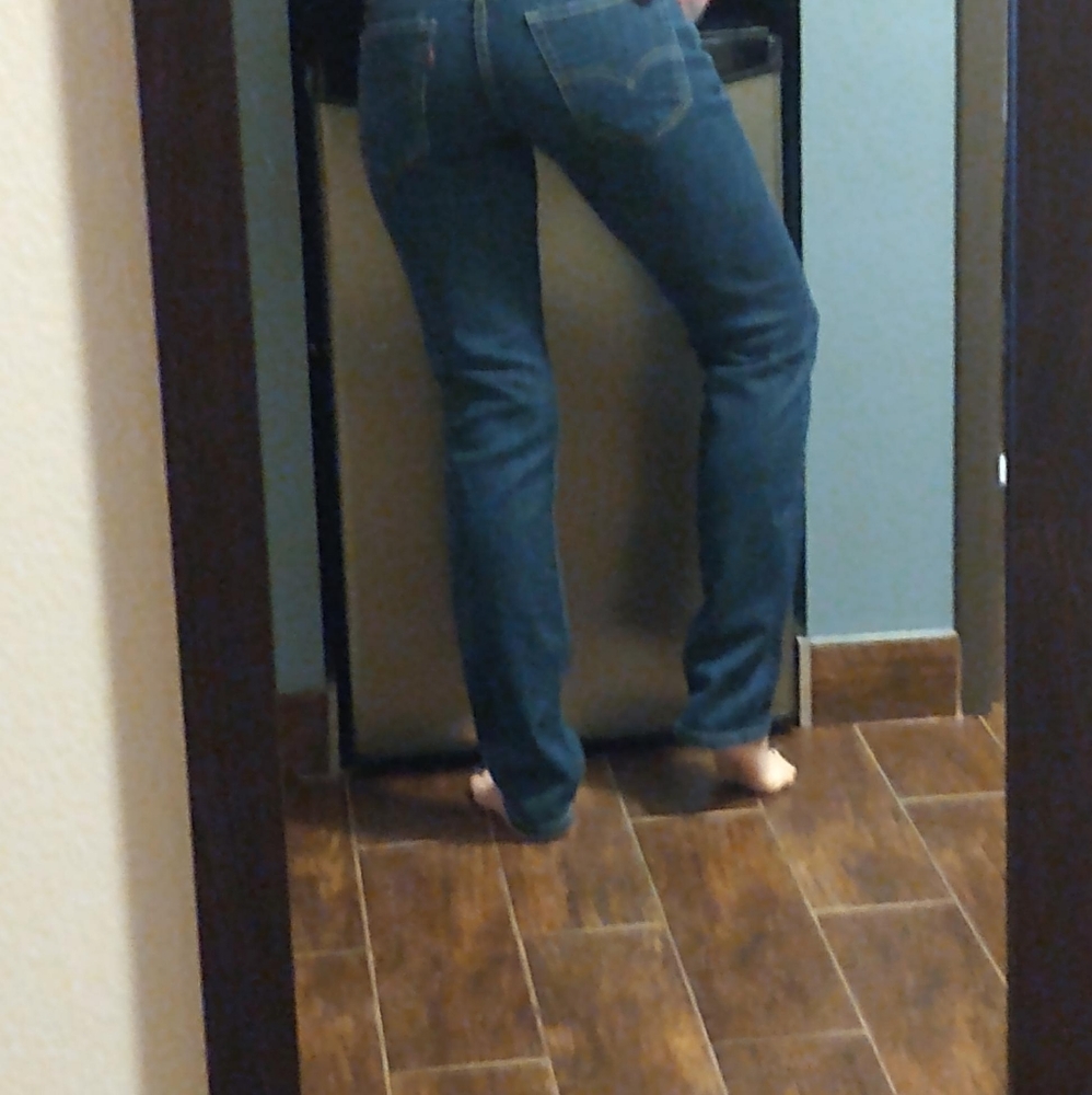 511 Levis - Picture 5 of 6